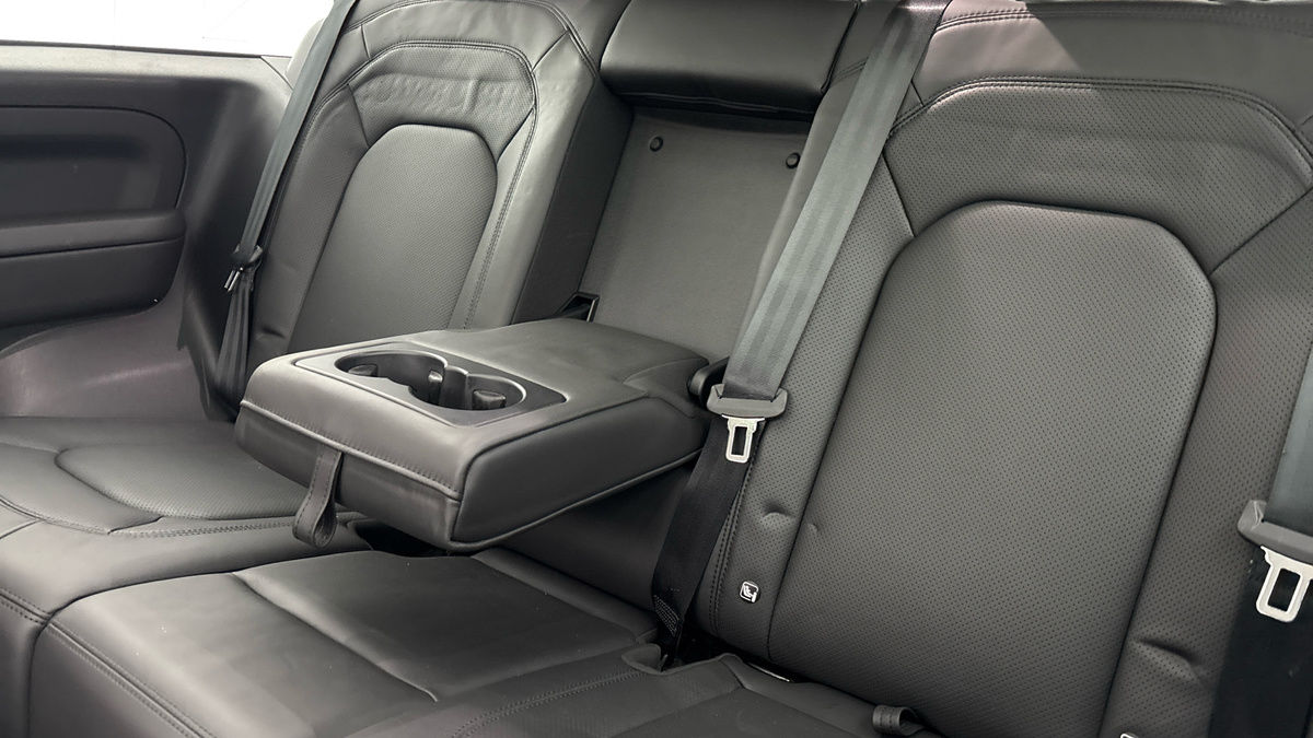 Used Land Rover Defender 2024 for sale - 77880799: Photo 9