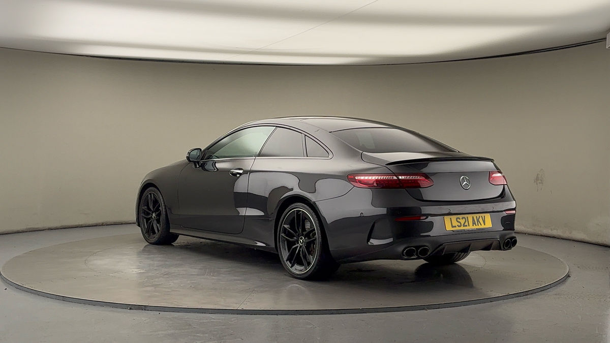 Used Mercedes-Benz E Class 2021 for sale - 76712262: Photo 2