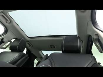Used Land Rover Discovery 2018 for sale - 75222082: Photo