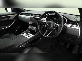 Used Jaguar F-Pace 2022 for sale - 75631743: Photo