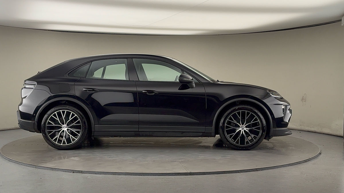 Used Porsche Macan 2024 for sale - 76536443: Photo 16