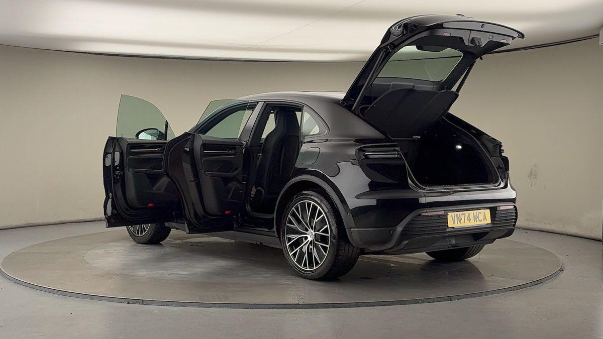 Used Porsche Macan 2024 for sale - 76536443: Photo 44