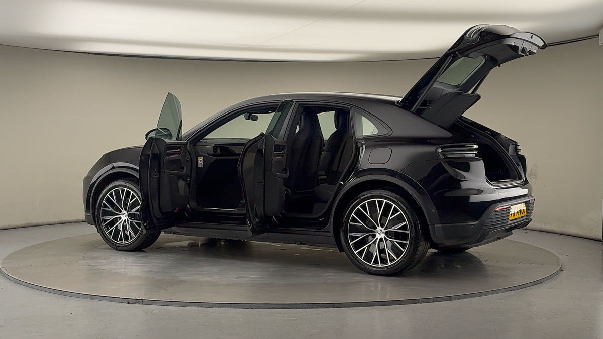 Used Porsche Macan 2024 for sale - 76536443: Photo 46