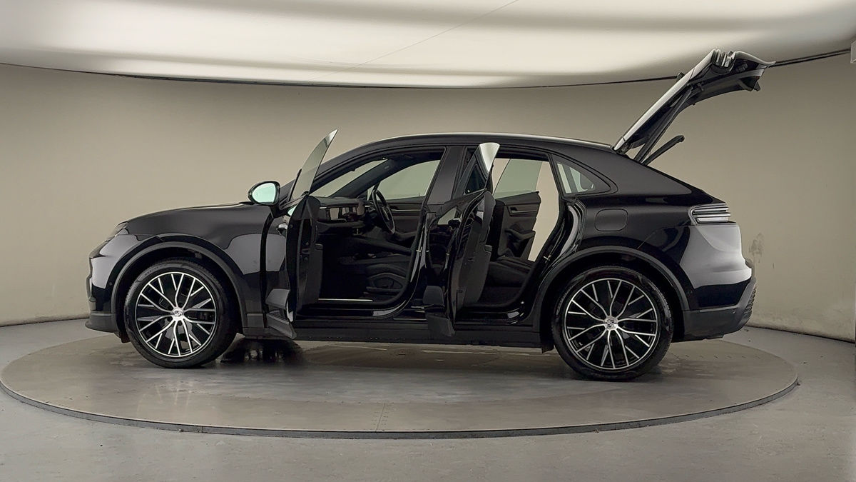 Used Porsche Macan 2024 for sale - 76536443: Photo 47