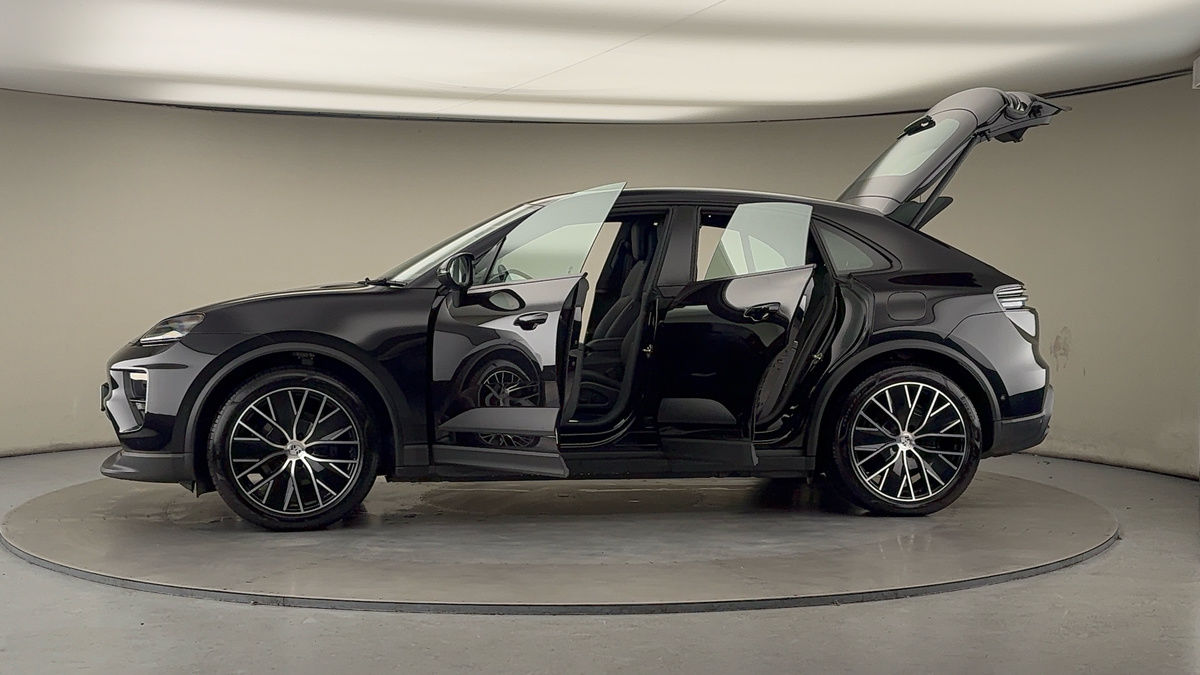 Used Porsche Macan 2024 for sale - 76536443: Photo 48