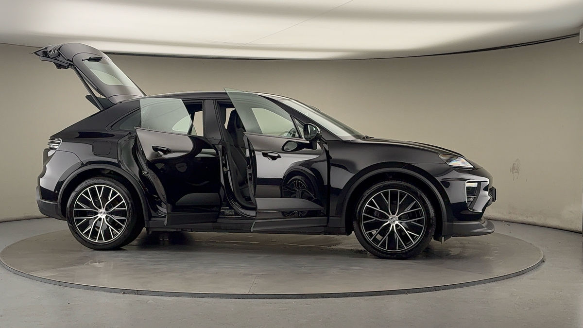 Used Porsche Macan 2024 for sale - 76536443: Photo 56