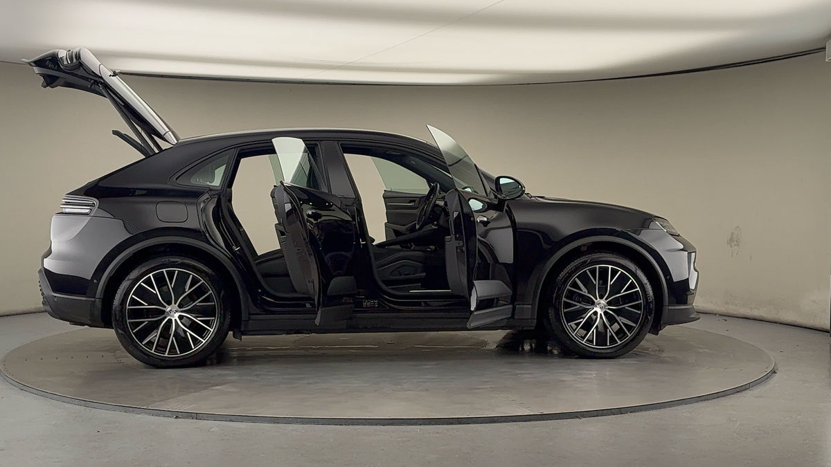 Used Porsche Macan 2024 for sale - 76536443: Photo 57