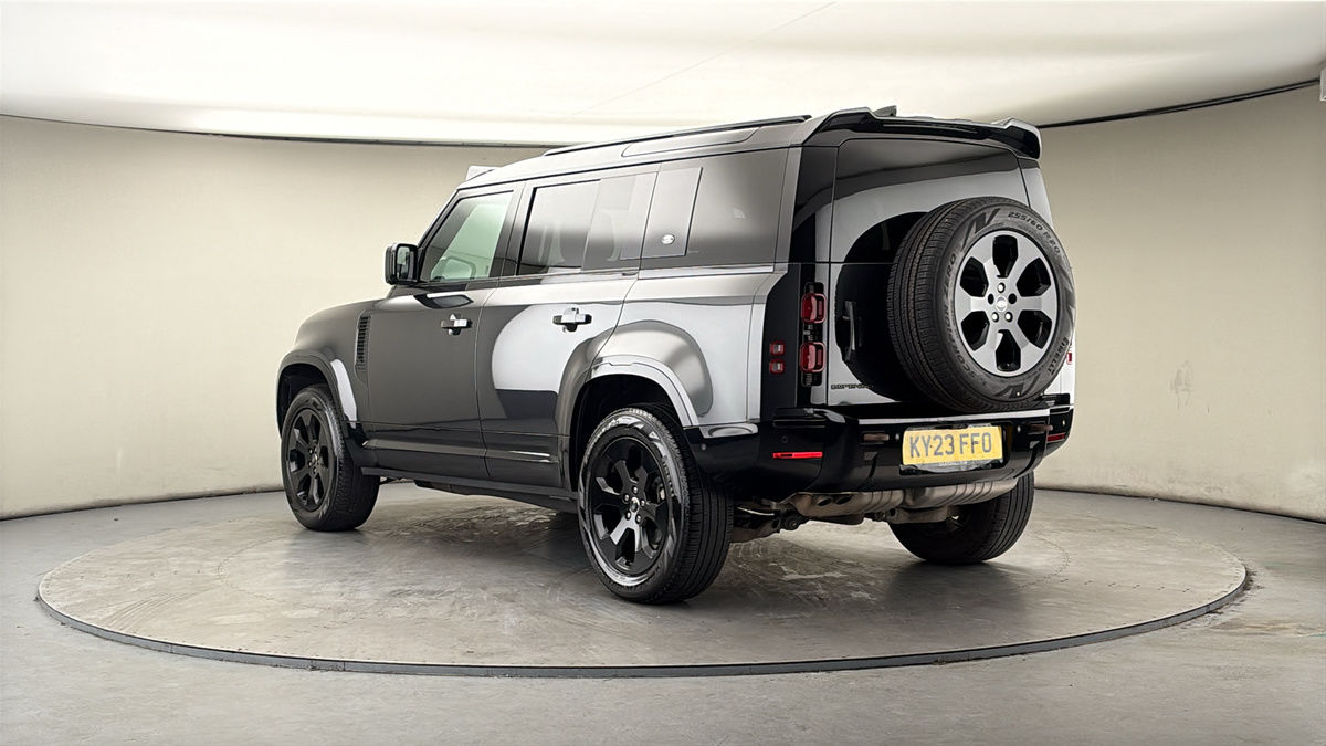 Used Land Rover Defender 2023 for sale - 78018072: Photo 2