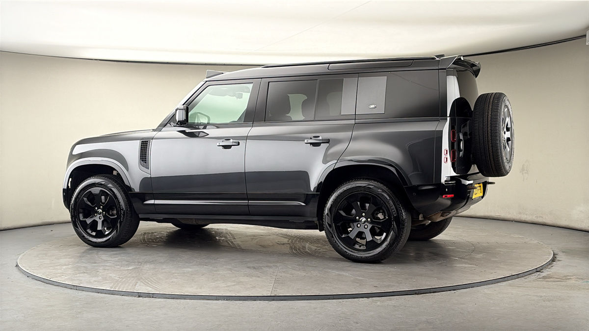 Used Land Rover Defender 2023 for sale - 78018072: Photo 29