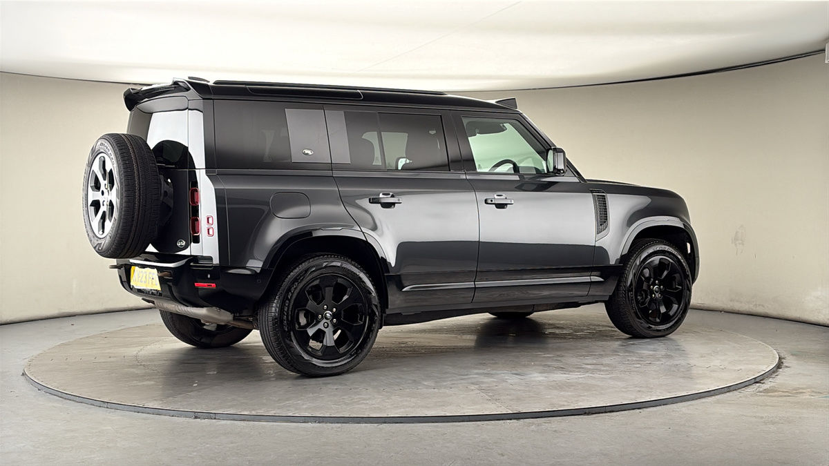 Used Land Rover Defender 2023 for sale - 78018072: Photo 41