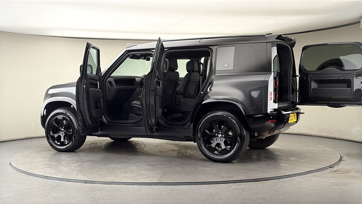 Used Land Rover Defender 2023 for sale - 78018072: Photo 48