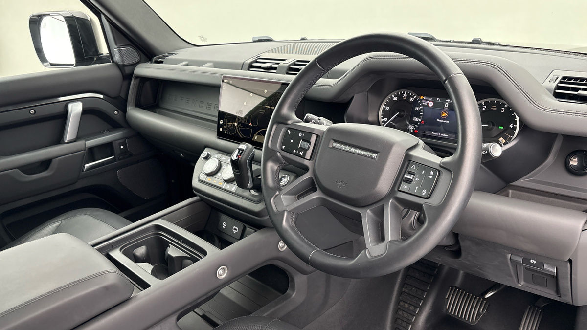 Used Land Rover Defender 2023 for sale - 78018072: Photo 5