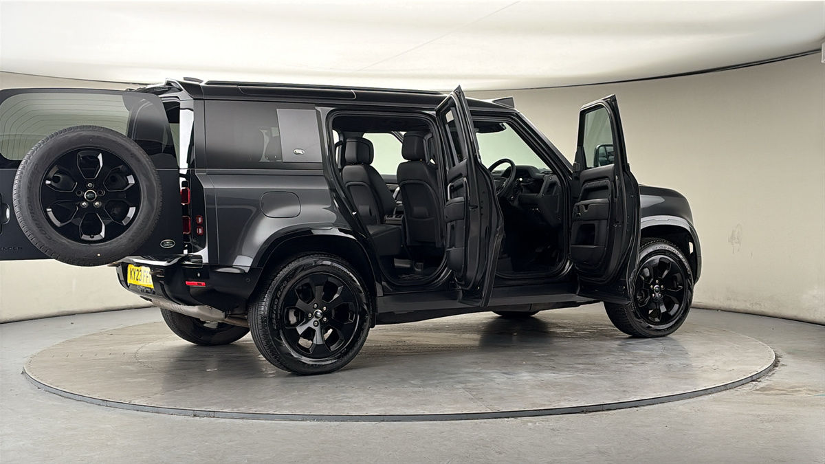 Used Land Rover Defender 2023 for sale - 78018072: Photo 60