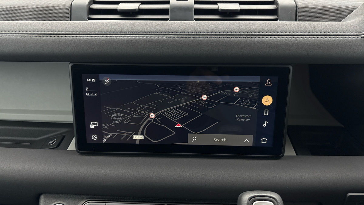 Used Land Rover Defender 90 2022 for sale - 77668187: Photo 17