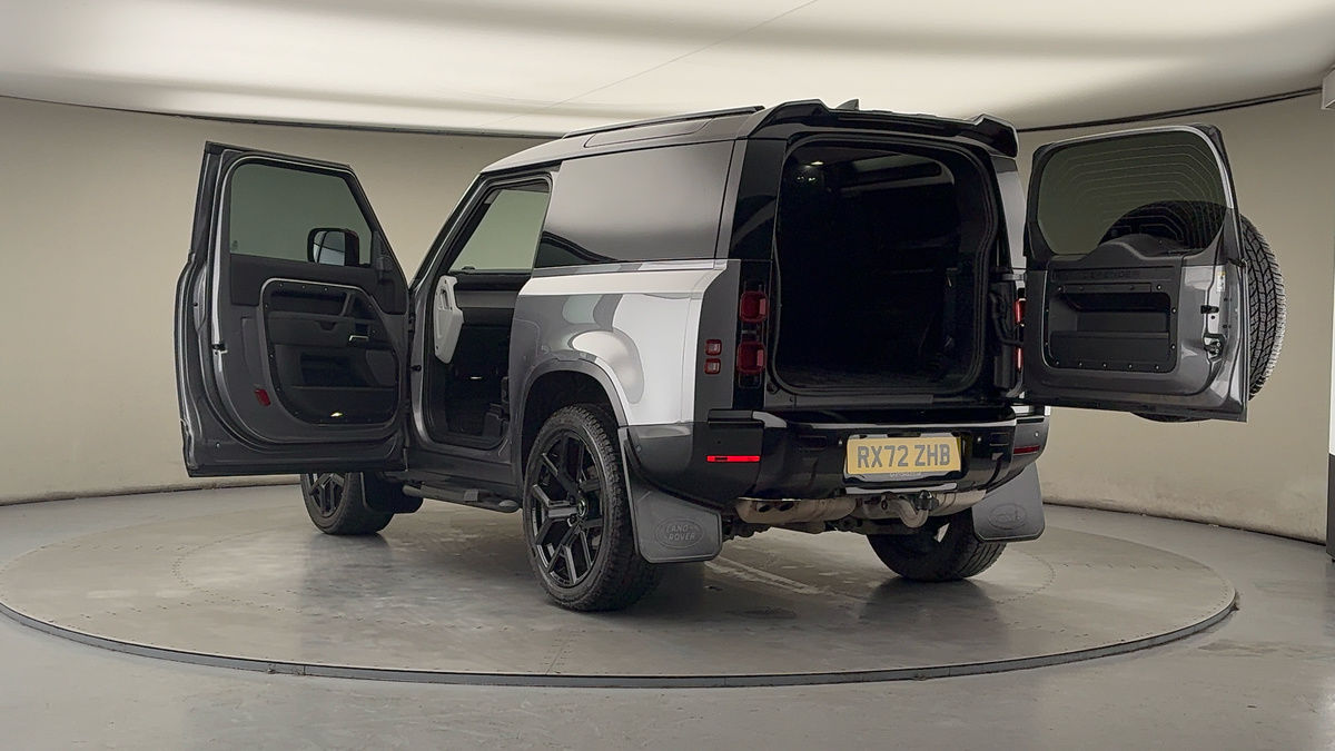 Used Land Rover Defender 90 2022 for sale - 77668187: Photo 23