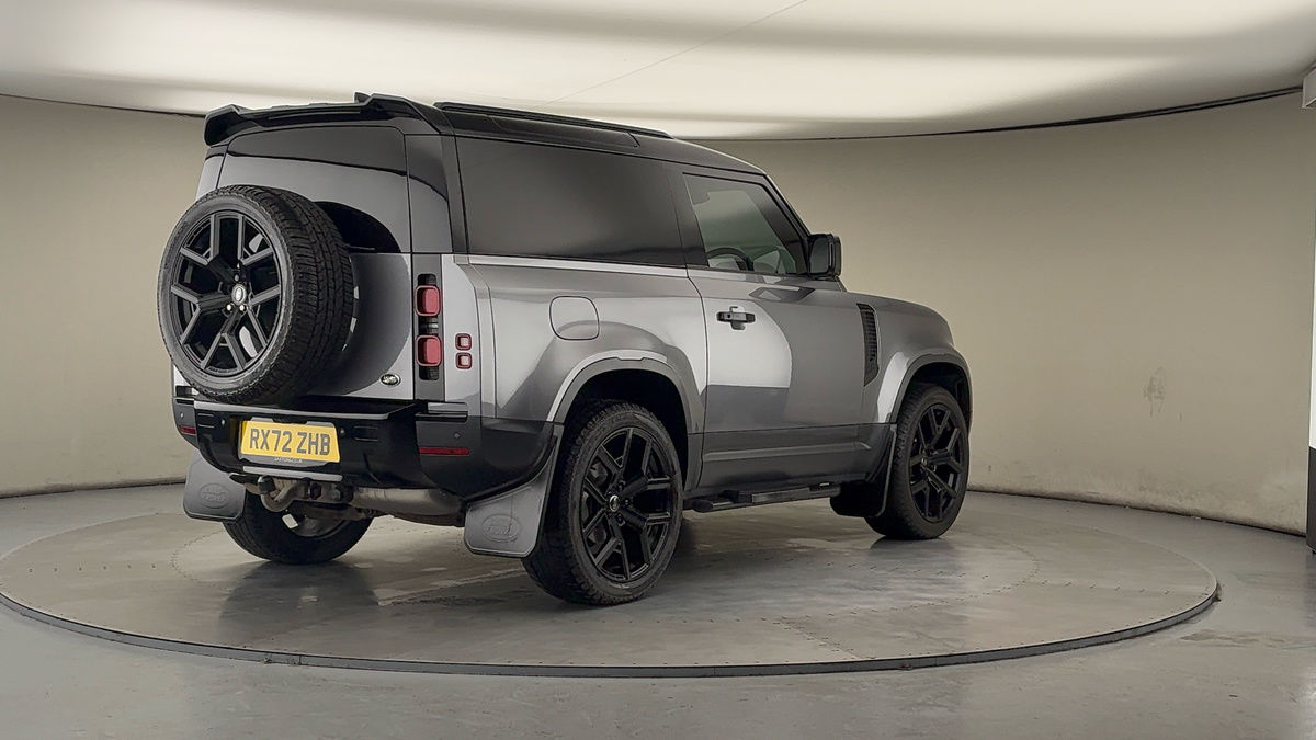 Used Land Rover Defender 90 2022 for sale - 77668187: Photo 39