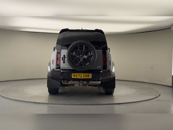 Used Land Rover Defender 90 2022 for sale - 77668187: Photo