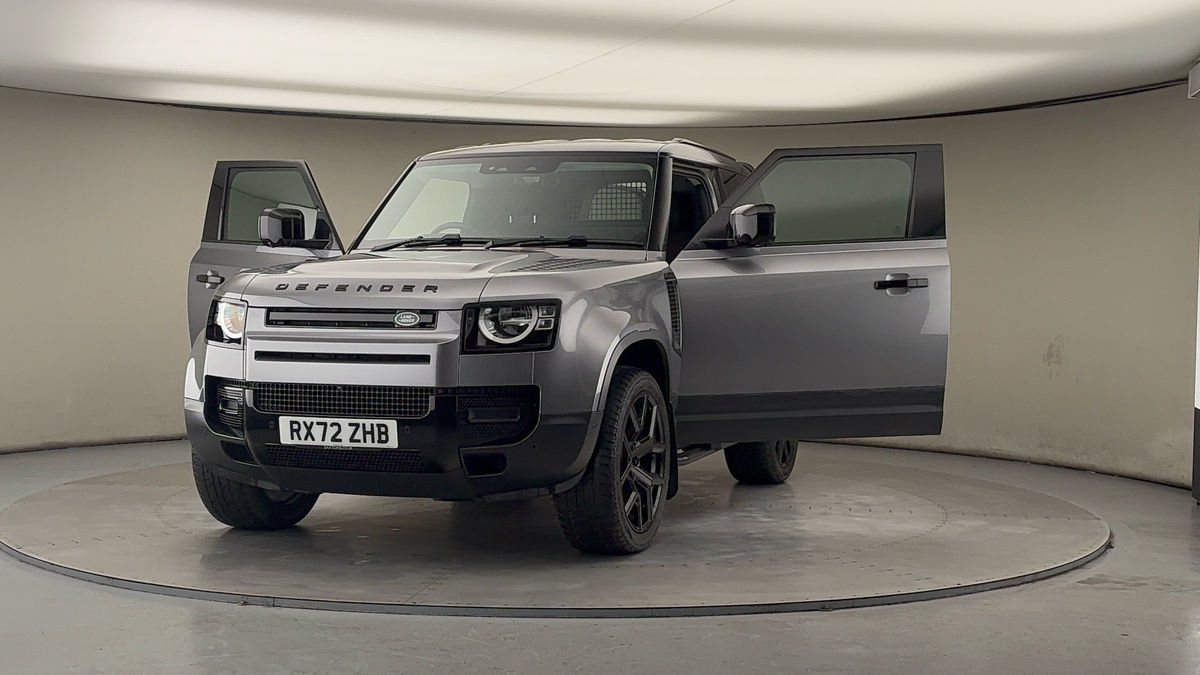 Used Land Rover Defender 90 2022 for sale - 77668187: Photo 50