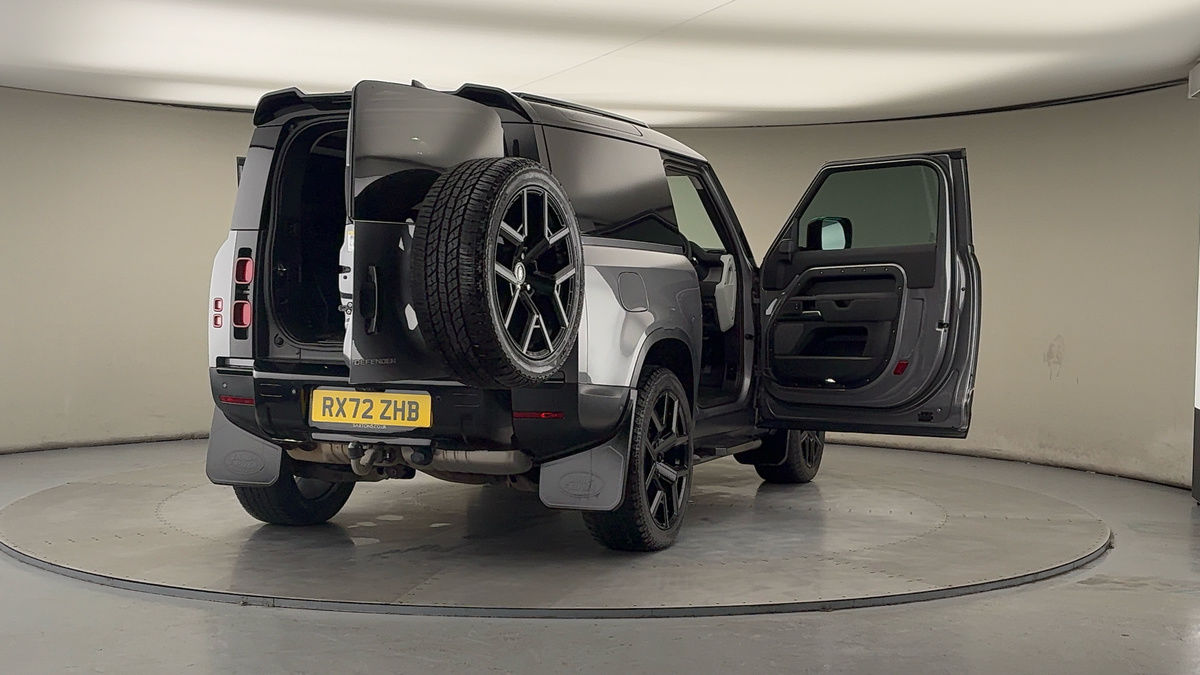 Used Land Rover Defender 90 2022 for sale - 77668187: Photo 59