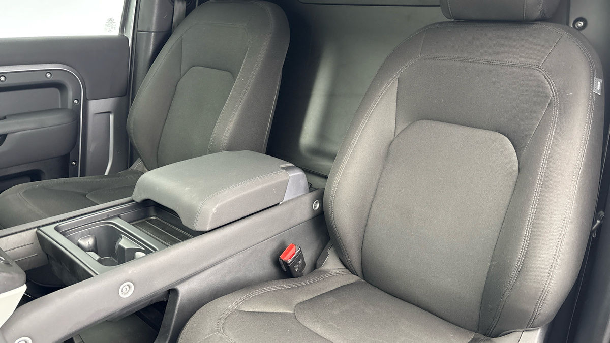 Used Land Rover Defender 90 2022 for sale - 77668187: Photo 7