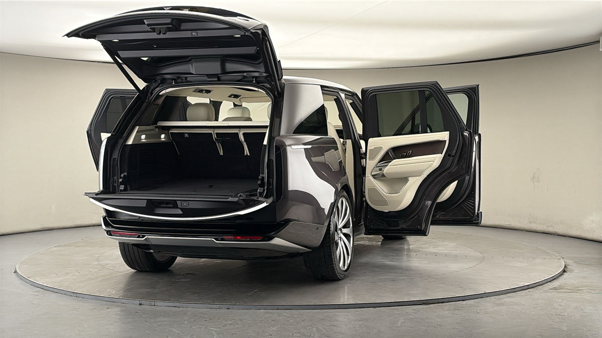 Used Land Rover Range Rover 2023 for sale - 77921063: Photo 63