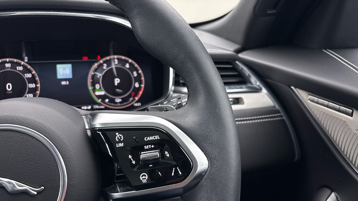 Used Jaguar F-Pace 2024 for sale - 77953667: Photo 14