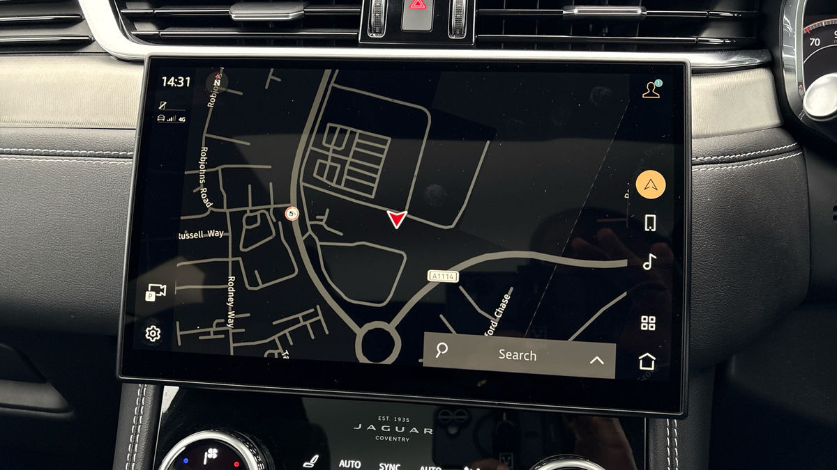 Used Jaguar F-Pace 2024 for sale - 77953667: Photo 17