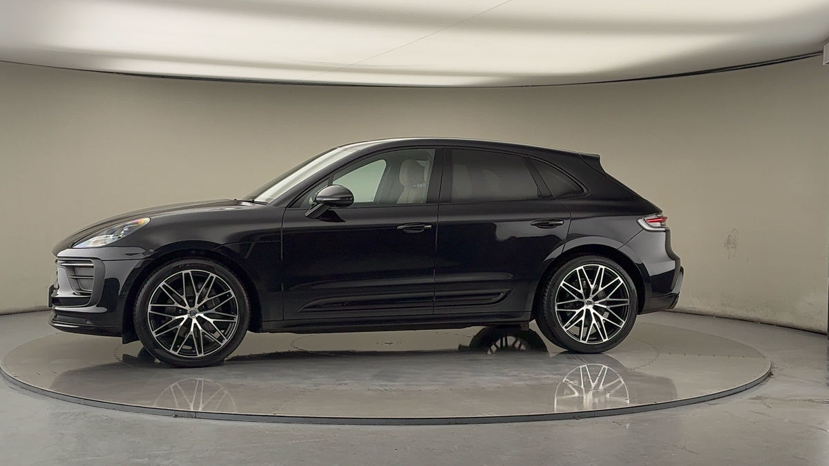 Used Porsche Macan 2023 for sale - 77228059: Photo 30
