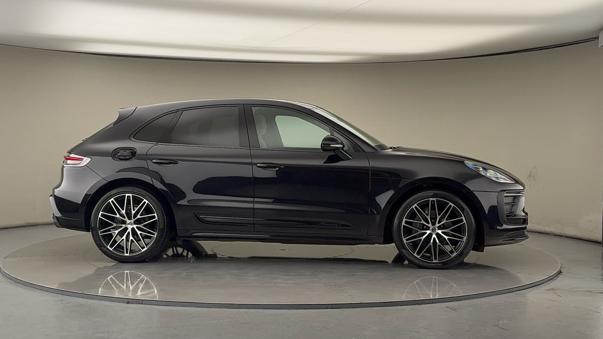 Used Porsche Macan 2023 for sale - 77228059: Photo 38