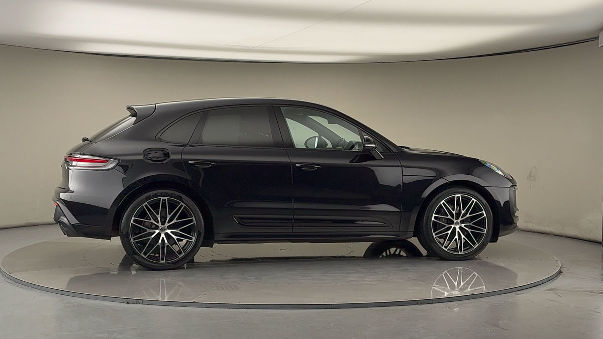 Used Porsche Macan 2023 for sale - 77228059: Photo 39