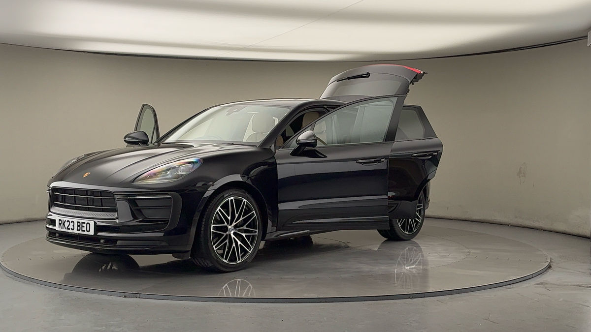 Used Porsche Macan 2023 for sale - 77228059: Photo 51