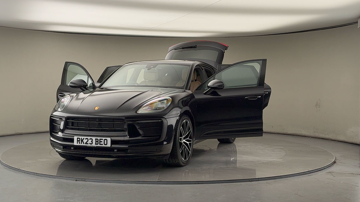 Used Porsche Macan 2023 for sale - 77228059: Photo 52