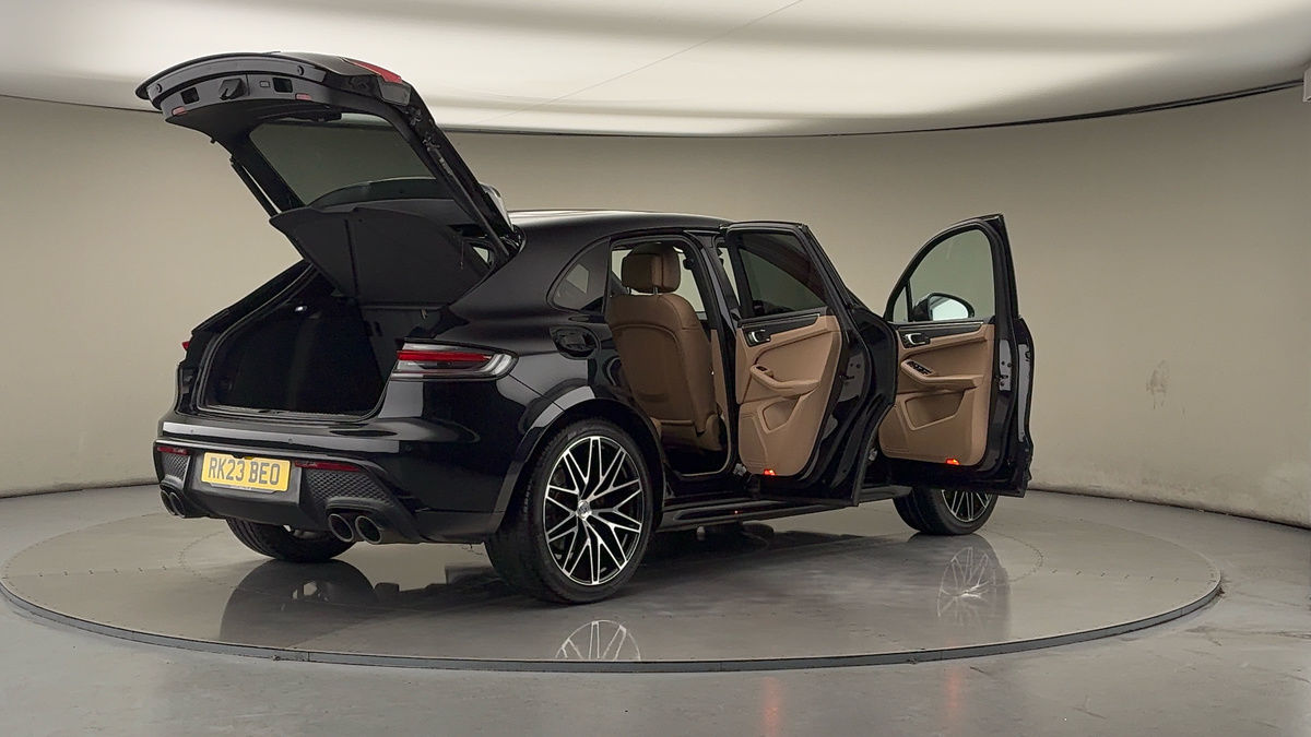 Used Porsche Macan 2023 for sale - 77228059: Photo 60