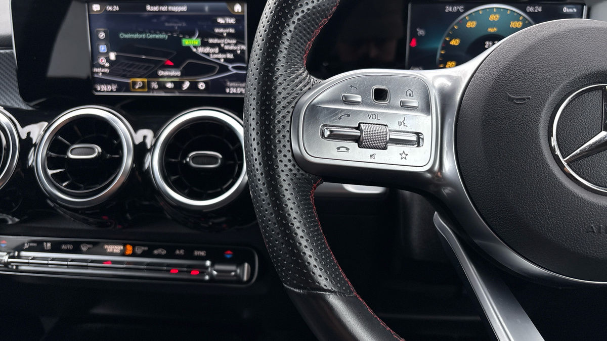 Used Mercedes-Benz GLB 2022 for sale - 75974856: Photo 13