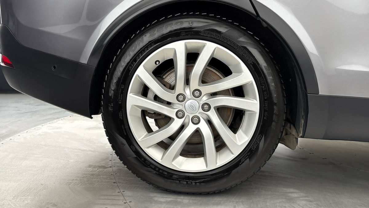 Used Land Rover Discovery 2021 for sale - 76185933: Photo 10