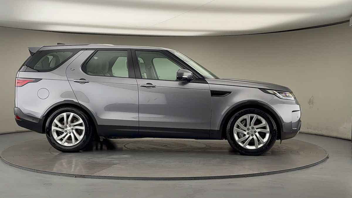 Used Land Rover Discovery 2021 for sale - 76185933: Photo 36