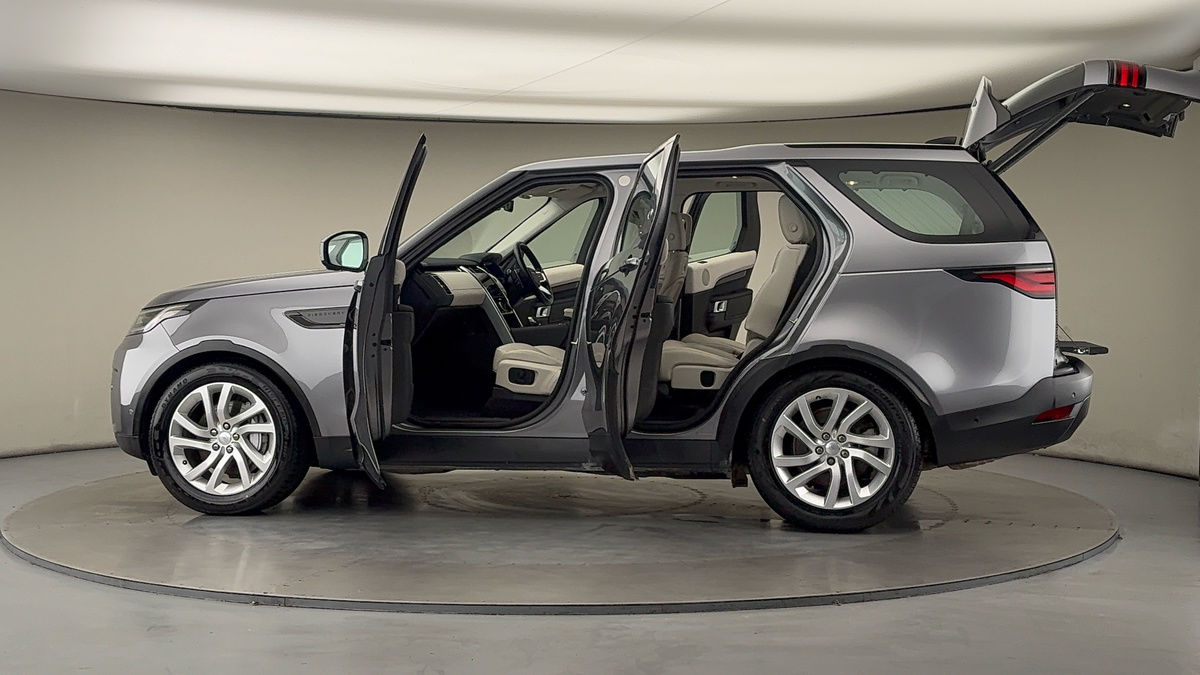 Used Land Rover Discovery 2021 for sale - 76185933: Photo 46