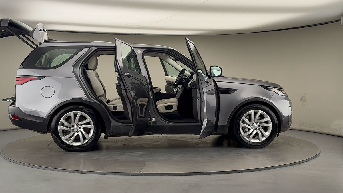 Used Land Rover Discovery 2021 for sale - 76185933: Photo 56