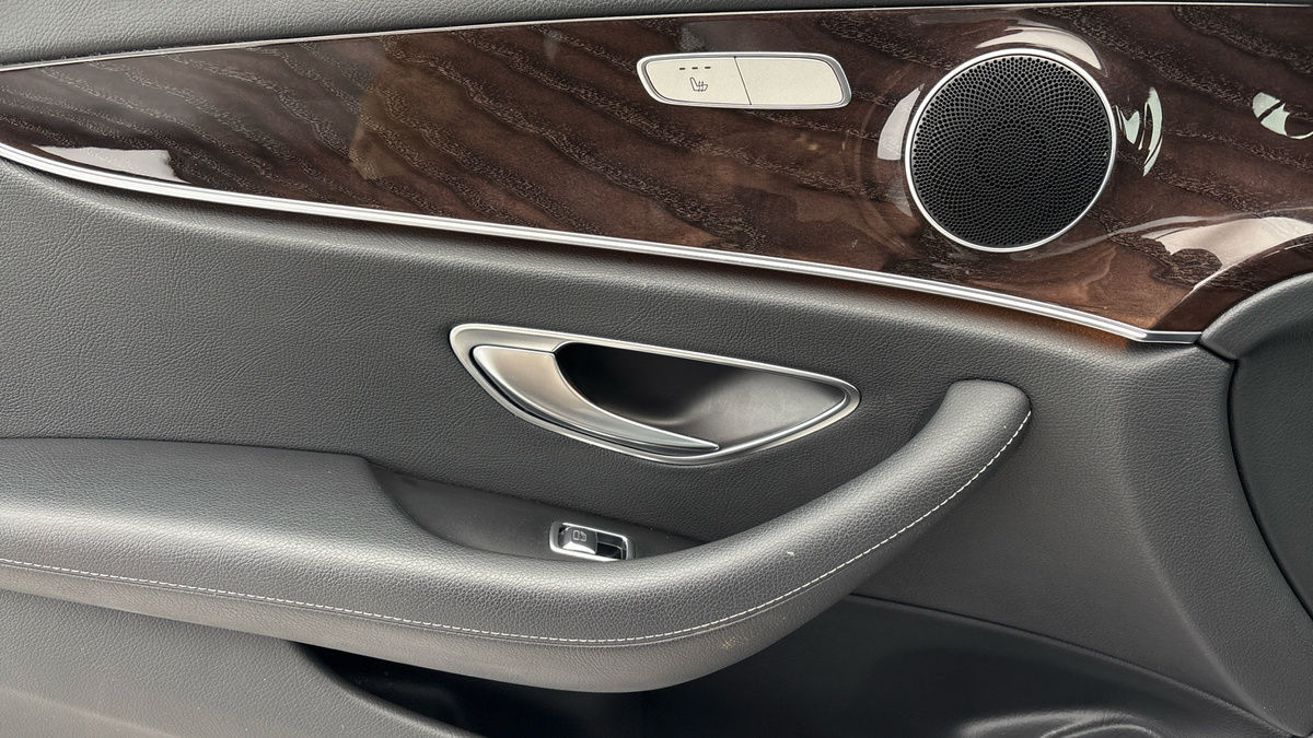 Used Mercedes-Benz E Class 2022 for sale - 75778087: Photo 19