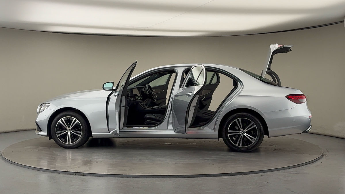 Used Mercedes-Benz E Class 2022 for sale - 75778087: Photo 46