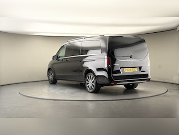 Used Mercedes-Benz V-Class 2024 for sale - 78257596: Photo