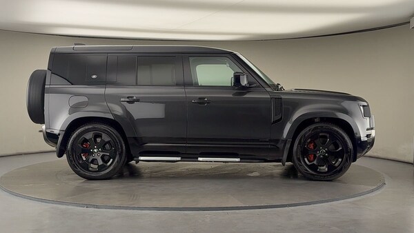 Used Land Rover Defender 110 2021 for sale - 76119501: Photo 16