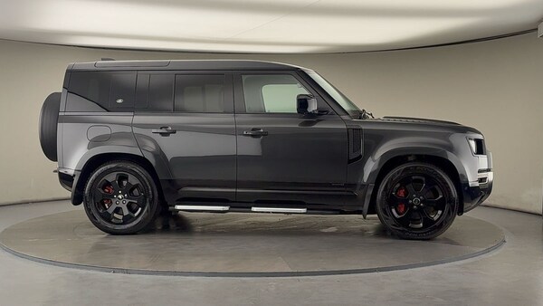 Used Land Rover Defender 110 2021 for sale - 76119501: Photo 36