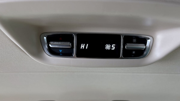 Used Mercedes-Benz V-Class 2024 for sale - 76280697: Photo 15