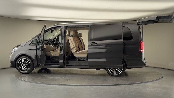 Used Mercedes-Benz V-Class 2024 for sale - 76280697: Photo 53