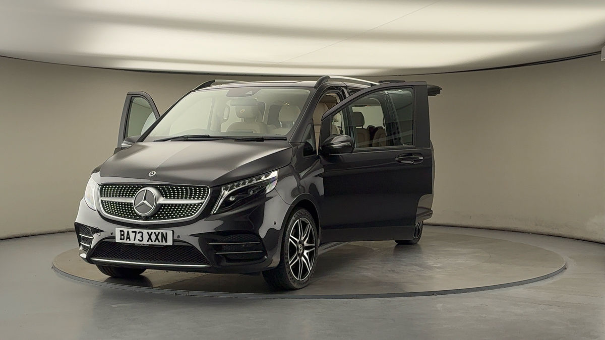 Used Mercedes-Benz V-Class 2024 for sale - 76280697: Photo 57