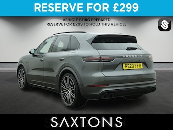 Used Porsche Cayenne 2020 for sale - 79248540: Photo
