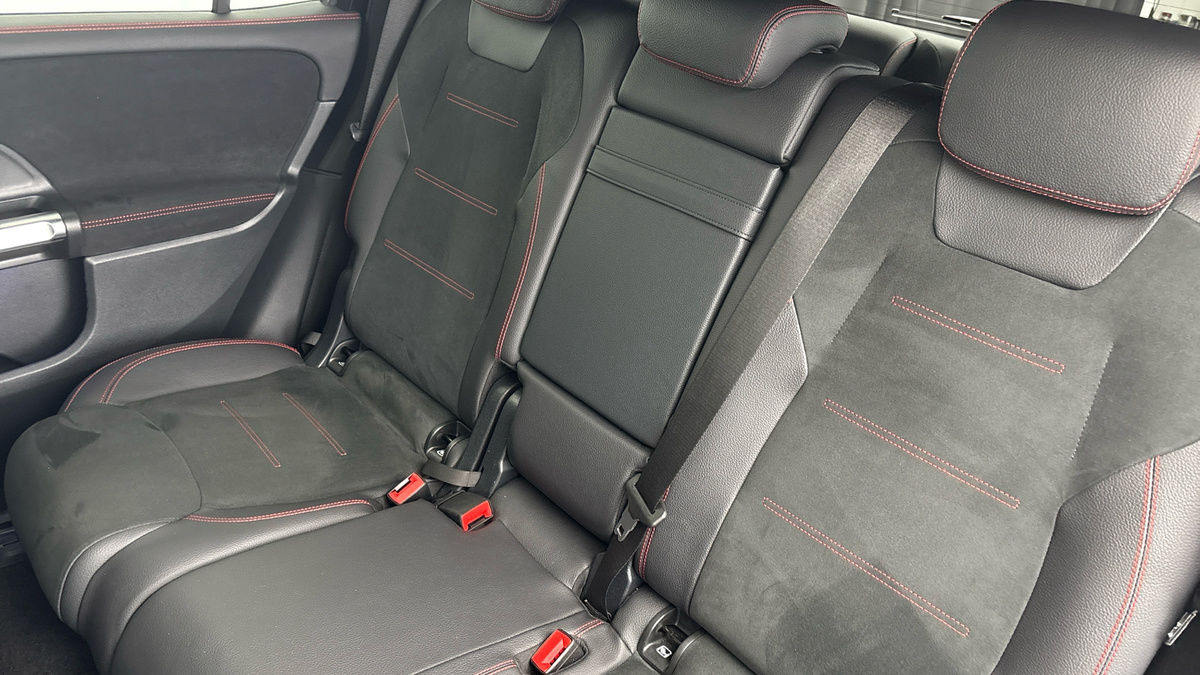 Used Mercedes-Benz GLB 2025 for sale - 76334550: Photo 8