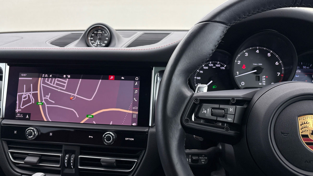 Used Porsche Macan 2022 for sale - 75667017: Photo 13