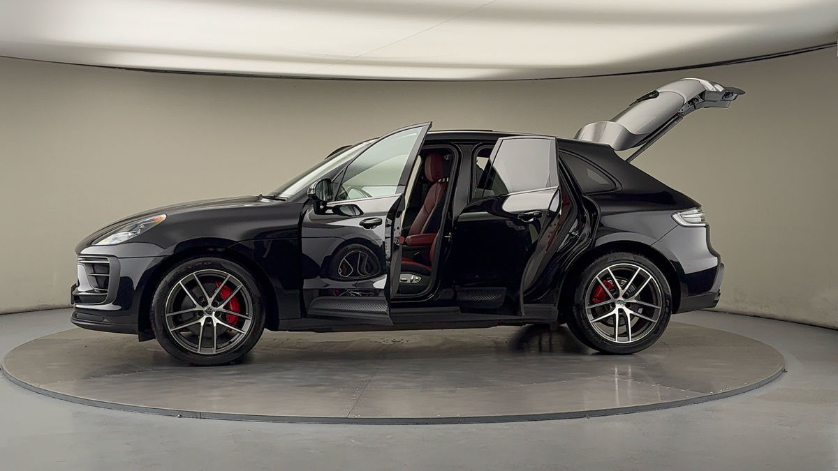 Used Porsche Macan 2022 for sale - 75667017: Photo 48